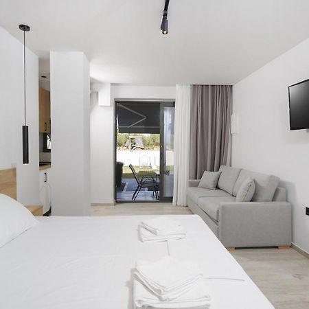 Rigas Boutique Rooms Pefkochori Eksteriør billede